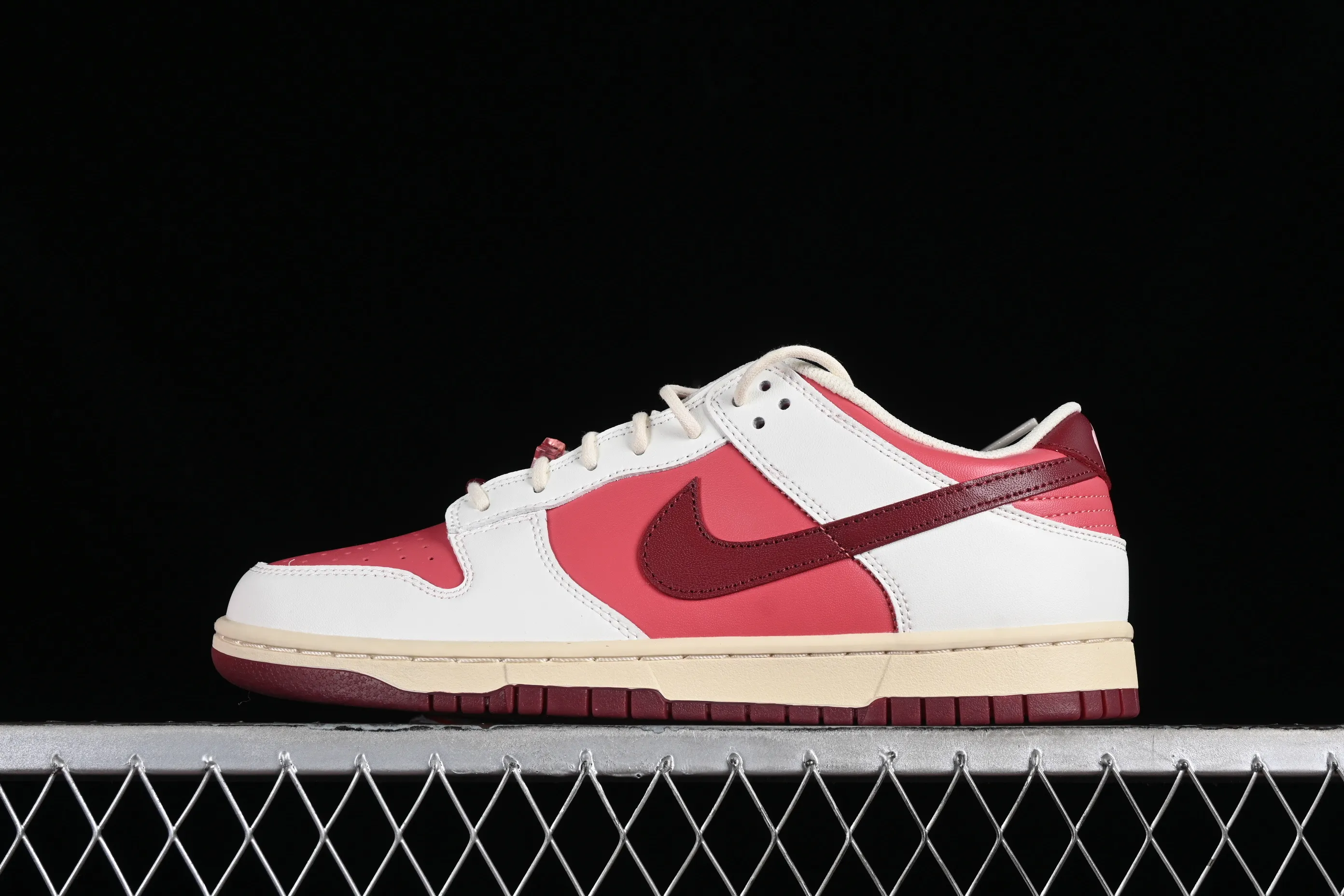 All categories Nk SB Dunk series Nk SB Dunk Low low-top sneakers Nk Dunk Low GS "Valentine's Day" Valentine's Day color SB low-top casual sneakers HF0736-161